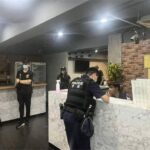 通博娛樂城-桃園鐵皮倉庫藏賭場　警攻堅近30人被逮